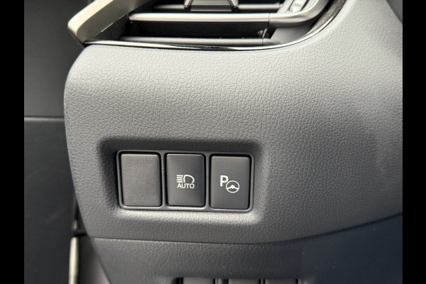 Toyota C-HR 1.8 Hybrid Bi-Tone | PDC V+A | JBL | LED | BSM | Zwarte Velgen | Rijklaar!!!