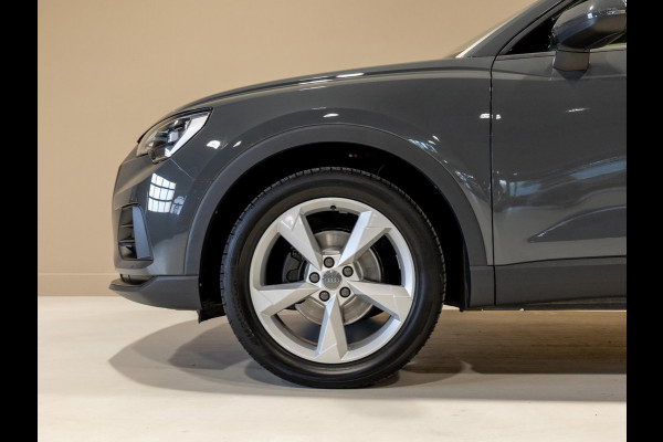 Audi Q3 35 TFSI Pro Line / 150pk / Stoelverwarming / Leder / Dodehoek herkenning /