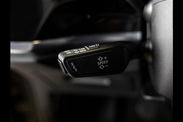 Audi Q3 35 TFSI Pro Line / 150pk / Stoelverwarming / Leder / Dodehoek herkenning /