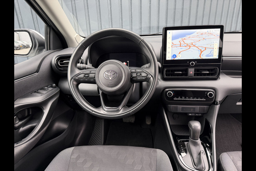 Toyota Yaris 1.5 Hybrid 115 First Edition | PDC V+A | Dodehoek detectie | Nieuwste type(radio/digitale tellers) | Rijklaar!!!