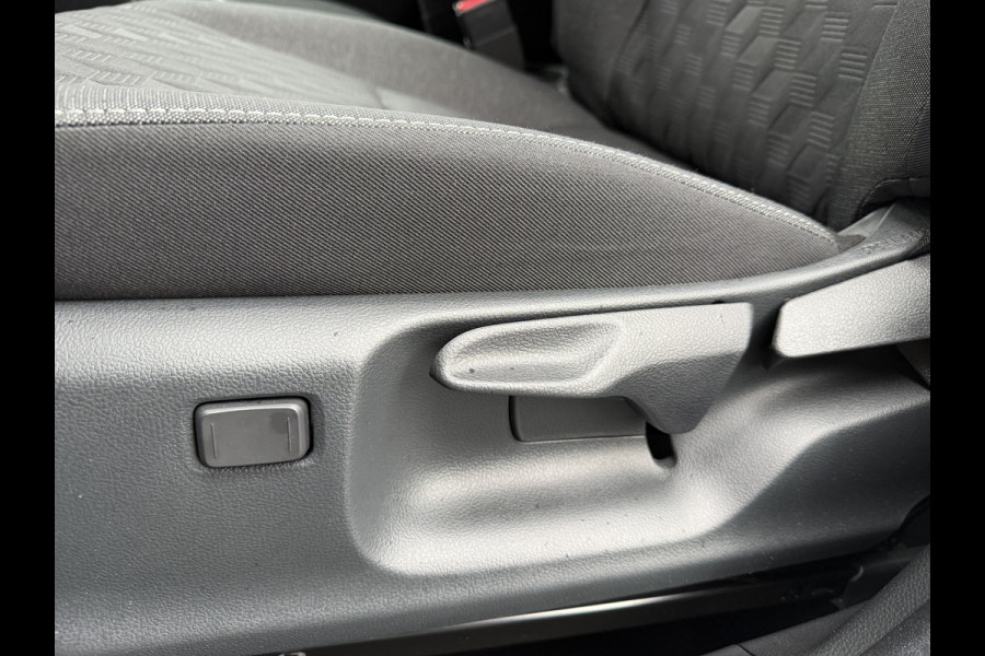 Toyota Yaris 1.5 Hybrid 115 First Edition | PDC V+A | Dodehoek detectie | Nieuwste type(radio/digitale tellers) | Rijklaar!!!