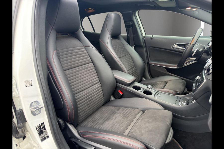 Mercedes-Benz GLA 180 Business Solution AMG Pano Camera Clima