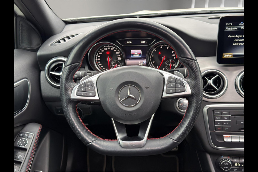Mercedes-Benz GLA 180 Business Solution AMG Pano Camera Clima