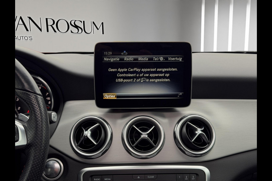 Mercedes-Benz GLA 180 Business Solution AMG Pano Camera Clima