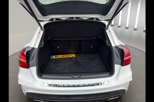 Mercedes-Benz GLA 180 Business Solution AMG Pano Camera Clima