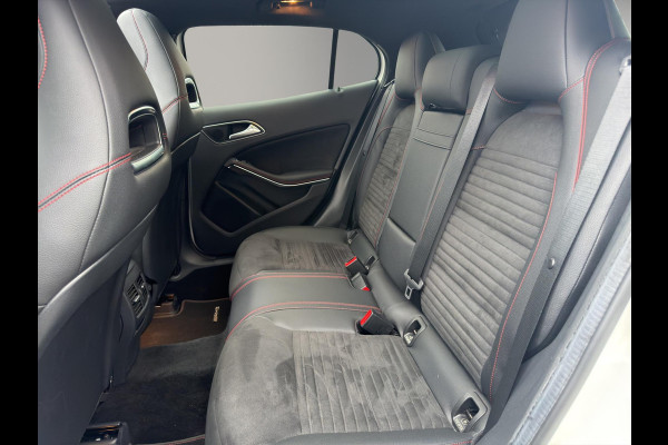 Mercedes-Benz GLA 180 Business Solution AMG Pano Camera Clima