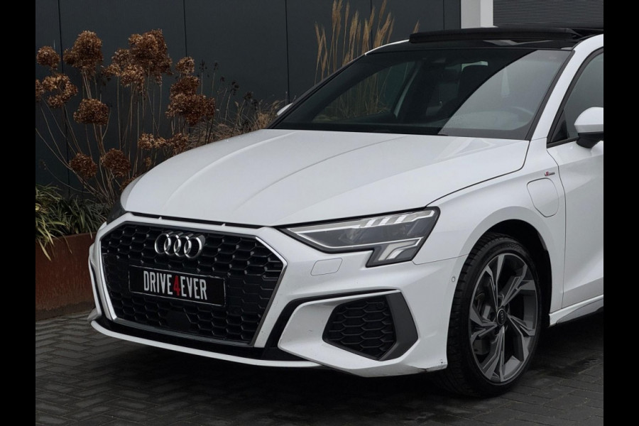 Audi A3 Sportback 40 TFSI e 3x S Line FULL PANO NAVI CAMERA LEDER LED SPORTVELGEN