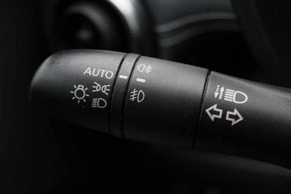 Nissan Juke 1.0 DIG-T N-Connecta 360° Camera, Climate, ACC, Bluetooth, Lane-Assist, DAB, PDC, 17''