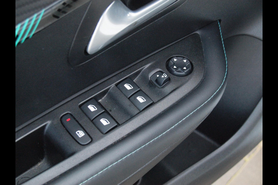 Peugeot e-208 EV Blue Lease Allure 50 kWh | SOH 90% | Camera | Cruise Control | Apple Carplay | NL-Auto |