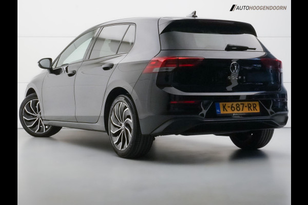 Volkswagen Golf 1.5 TSI Life Business Luxe (STUURVERWARMING,MEMORY STOELEN,ADAPTIVE CRUISE,SFEERVERLICHTING,CAMERA,TOPCONDITIE)