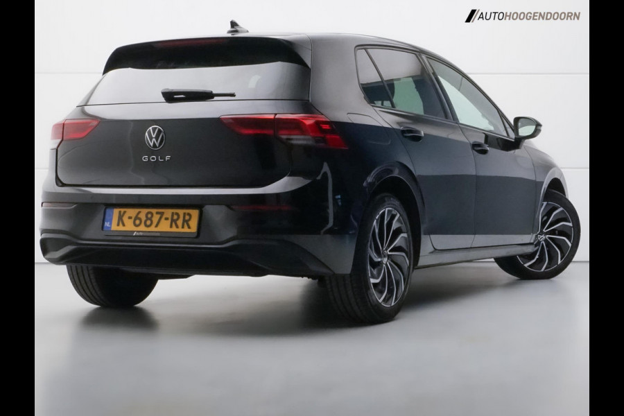 Volkswagen Golf 1.5 TSI Life Business Luxe (STUURVERWARMING,MEMORY STOELEN,ADAPTIVE CRUISE,SFEERVERLICHTING,CAMERA,TOPCONDITIE)