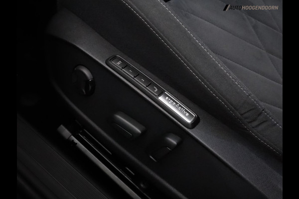 Volkswagen Golf 1.5 TSI Life Business Luxe (STUURVERWARMING,MEMORY STOELEN,ADAPTIVE CRUISE,SFEERVERLICHTING,CAMERA,TOPCONDITIE)