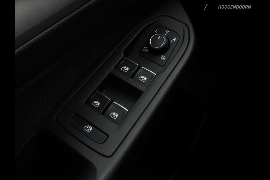 Volkswagen Golf 1.5 TSI Life Business Luxe (STUURVERWARMING,MEMORY STOELEN,ADAPTIVE CRUISE,SFEERVERLICHTING,CAMERA,TOPCONDITIE)