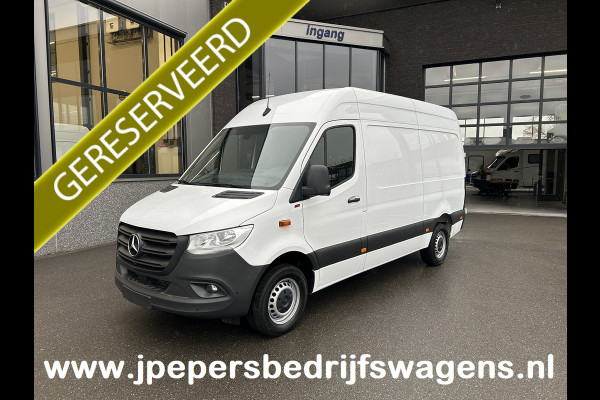 Mercedes-Benz Sprinter 317 CDI L2 H2 MBUX / 360 Camera / Geveerde stoel / Navigatie / Cruise control / Airco / 270 Graden achterdeuren