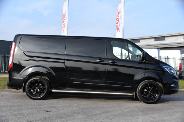 Ford Transit Custom 300 2.0 TDCI L2H1 Limited Black Edition Camera, Cruise, Carplay, Stoelverwarming, Xenon, 170pk, Sensoren, Uniek!