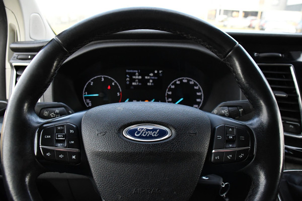 Ford Transit Custom 300 2.0 TDCI L2H1 Limited Black Edition Camera, Cruise, Carplay, Stoelverwarming, Xenon, 170pk, Sensoren, Uniek!