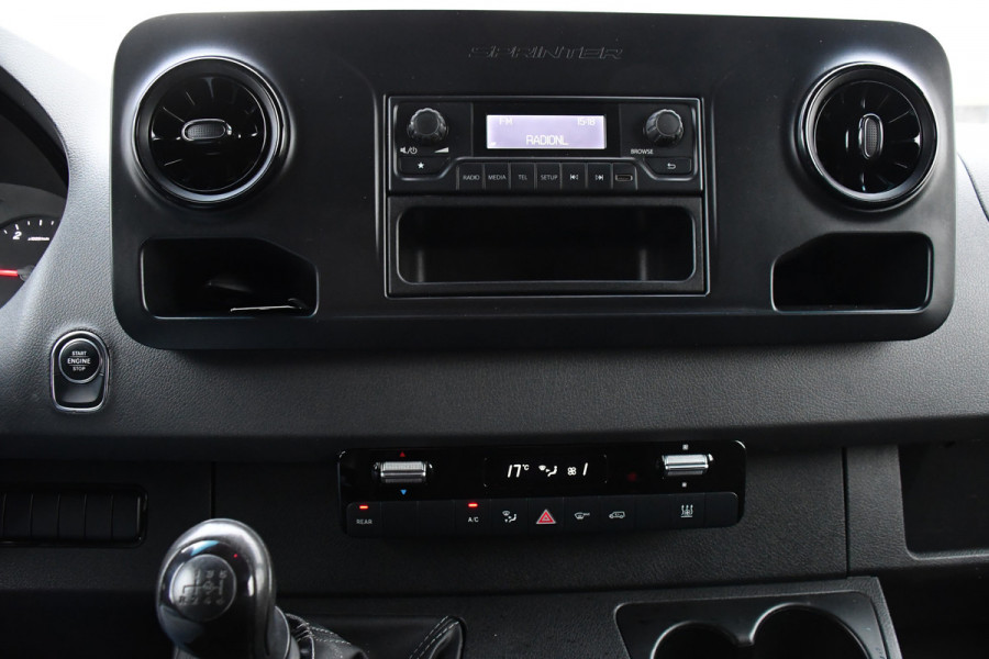Mercedes-Benz Sprinter 319 V6 3.0 CDI L2H2 PB Edition Camera, Cruise, Stoelverwarming, 190pk, Standkachel, Airco, Uniek!