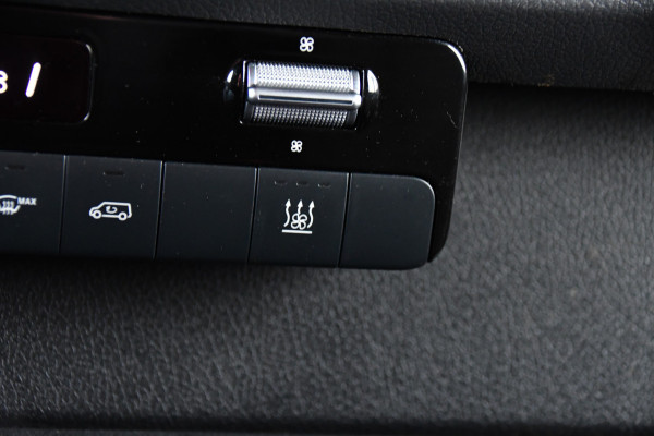 Mercedes-Benz Sprinter 319 V6 3.0 CDI L2H2 PB Edition Camera, Cruise, Stoelverwarming, 190pk, Standkachel, Airco, Uniek!