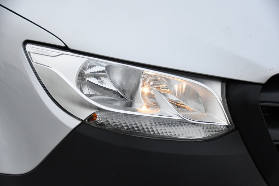 Mercedes-Benz Sprinter 319 V6 3.0 CDI L2H2 PB Edition Camera, Cruise, Stoelverwarming, 190pk, Standkachel, Airco, Uniek!