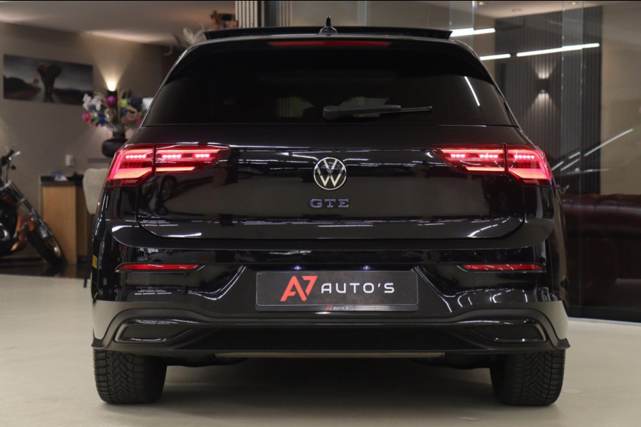 Volkswagen Golf 1.4 eHybrid GTE /PANO/IQLIGHT/CAM/CARPLAY/LANE ASSIST/VOL