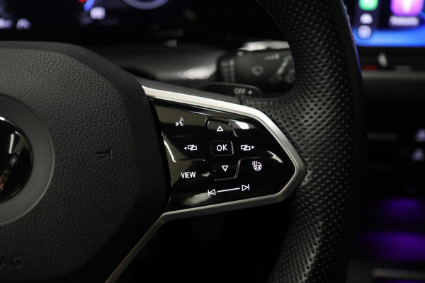 Volkswagen Golf 1.4 eHybrid GTE /PANO/IQLIGHT/CAM/CARPLAY/LANE ASSIST/VOL