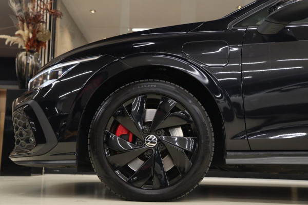 Volkswagen Golf 1.4 eHybrid GTE /PANO/IQLIGHT/CAM/CARPLAY/LANE ASSIST/VOL