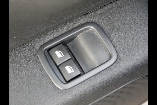 Citroën C3 1.2 PureTech C-Series Navigatie