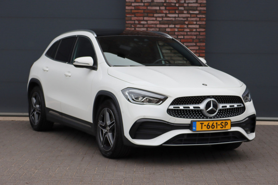 Mercedes-Benz GLA 200 Business Solution AMG Line | Panoramadak | Augmented Reality | Widescreen | Stoelverwarming | Cruise Control | Zitcomfortpakket | High Perf LED | Android Auto/Apple Carplay |