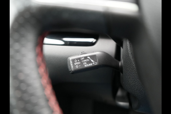 Seat Alhambra 1.4 TSI FR Business Intense 7 Persoons 150pk Dealer O.H. | Trekhaak Af Fabriek | Panodak | Adaptive Cruise | Camera | Apple Carplay | Alcantara Sportstoelen Verwarmd | Keyless | Blis | Navigatie | DAB |