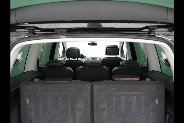 Seat Alhambra 1.4 TSI FR Business Intense 7 Persoons 150pk Dealer O.H. | Trekhaak Af Fabriek | Panodak | Adaptive Cruise | Camera | Apple Carplay | Alcantara Sportstoelen Verwarmd | Keyless | Blis | Navigatie | DAB |