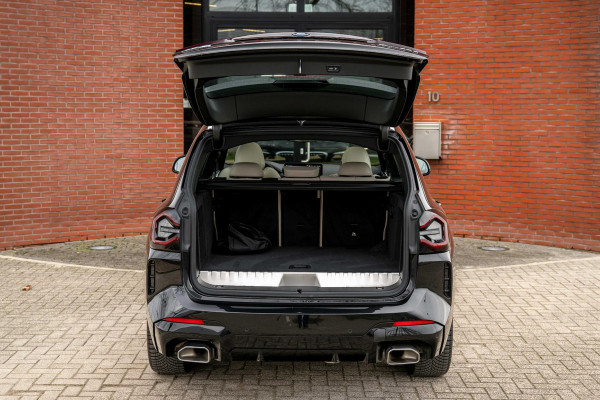 BMW X3 xDrive30e M-Sport ACC Panorama HuD Trekhaak Leder