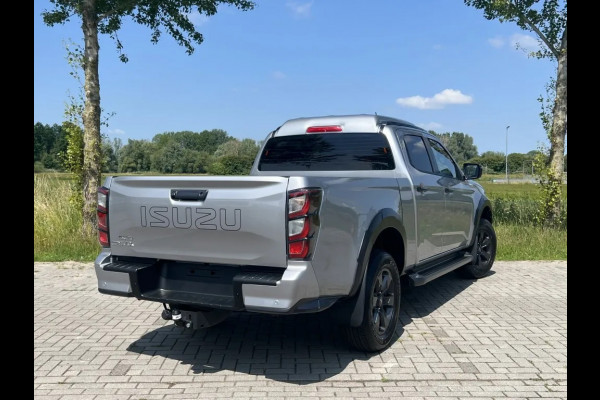 Isuzu D-max V-Cross MY25 Double Cab verlengd 5-persoons BPM vrij trekhaak 3500 Kg trekgewicht