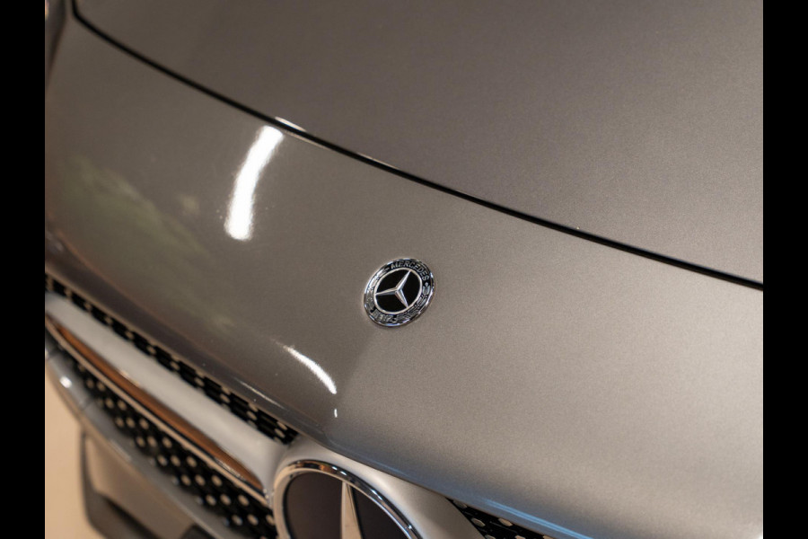 Mercedes-Benz A-Klasse A200 AMG Business Solution, Navi, Multistuur, Clima, Cruise, Camera, PDC, Led, Trekhaak, Voll Onderhouden