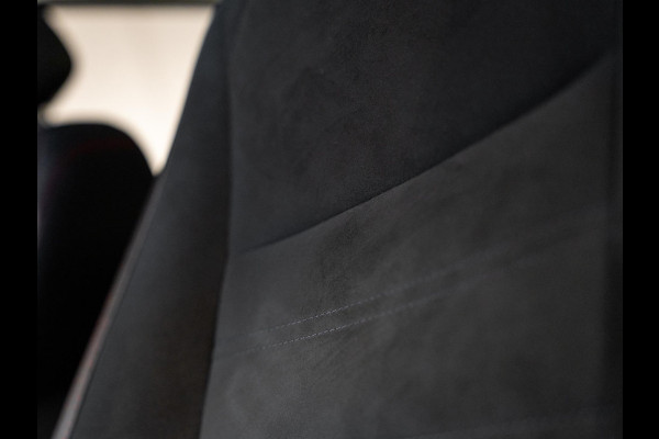 Ford EcoSport 1.0 EcoBoost ST-Line 125PK, Cruise, Clima, Multistuur, Led, Alcantara, PDC, Private Glas, Voll Onderhouden