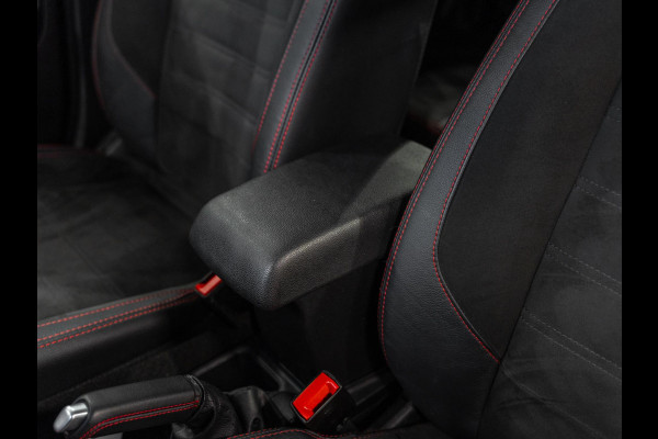 Ford EcoSport 1.0 EcoBoost ST-Line 125PK, Cruise, Clima, Multistuur, Led, Alcantara, PDC, Private Glas, Voll Onderhouden