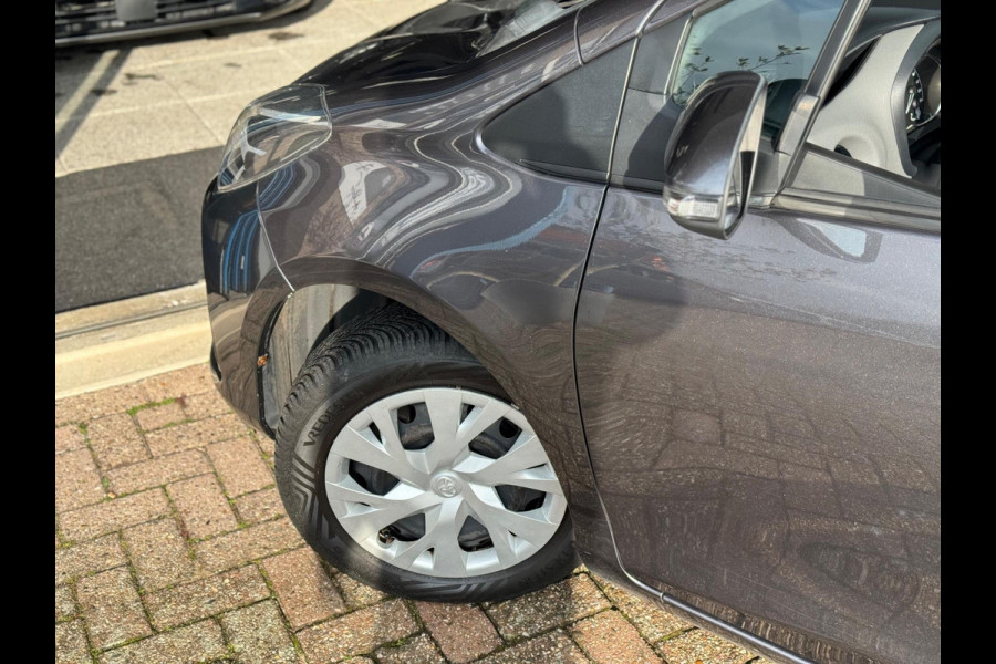 Toyota Yaris 1.5 Hybrid Active 2018 CLIMA Camera APK NAP!