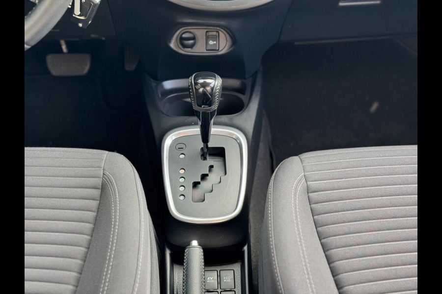 Toyota Yaris 1.5 Hybrid Active 2018 CLIMA Camera APK NAP!