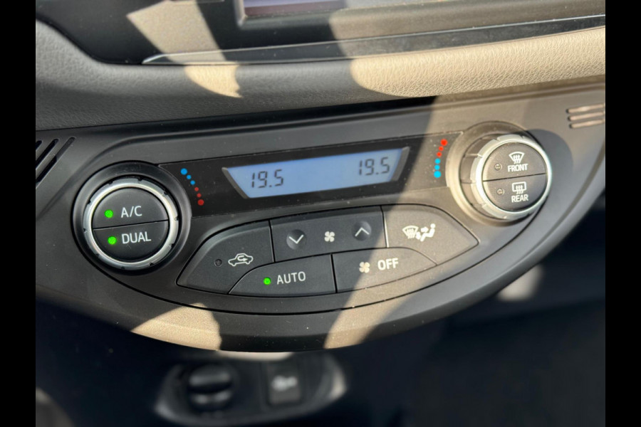 Toyota Yaris 1.5 Hybrid Active 2018 CLIMA Camera APK NAP!