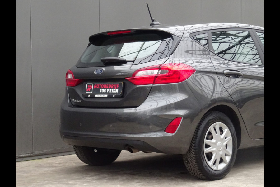 Ford Fiesta 1.0 EcoBoost Connected * 4 SEIZOENSBANDEN * DEALER ONDERH. !!