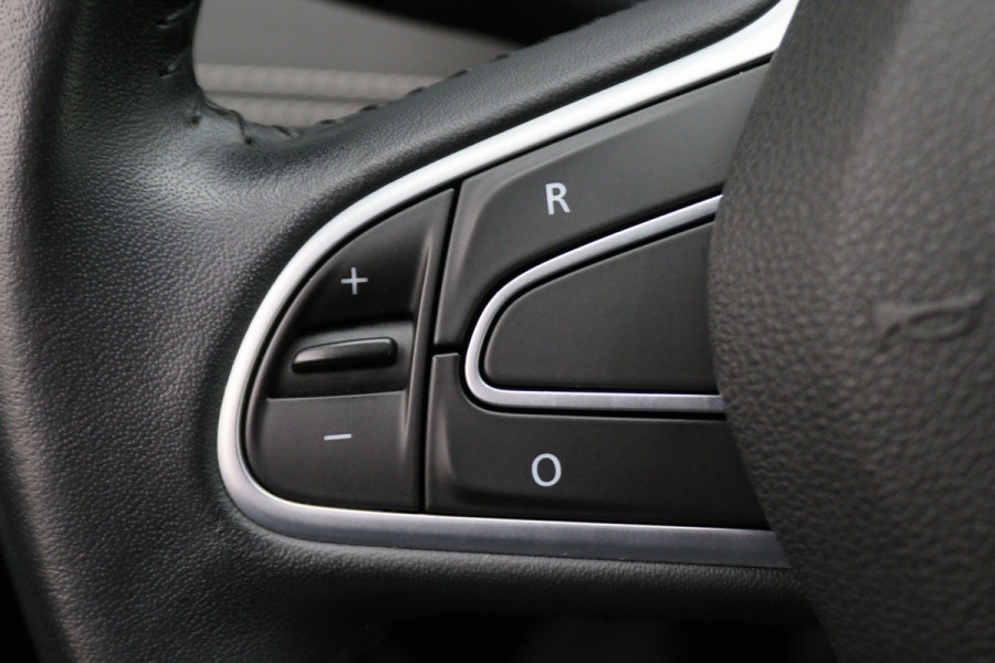 Renault Grand Scénic 1.3 TCe Intens Climate, Keyless, Apple Carplay, Trekhaak, Rijstrooksensor, 20"