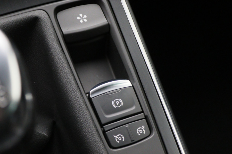 Renault Grand Scénic 1.3 TCe Intens Climate, Keyless, Apple Carplay, Trekhaak, Rijstrooksensor, 20"