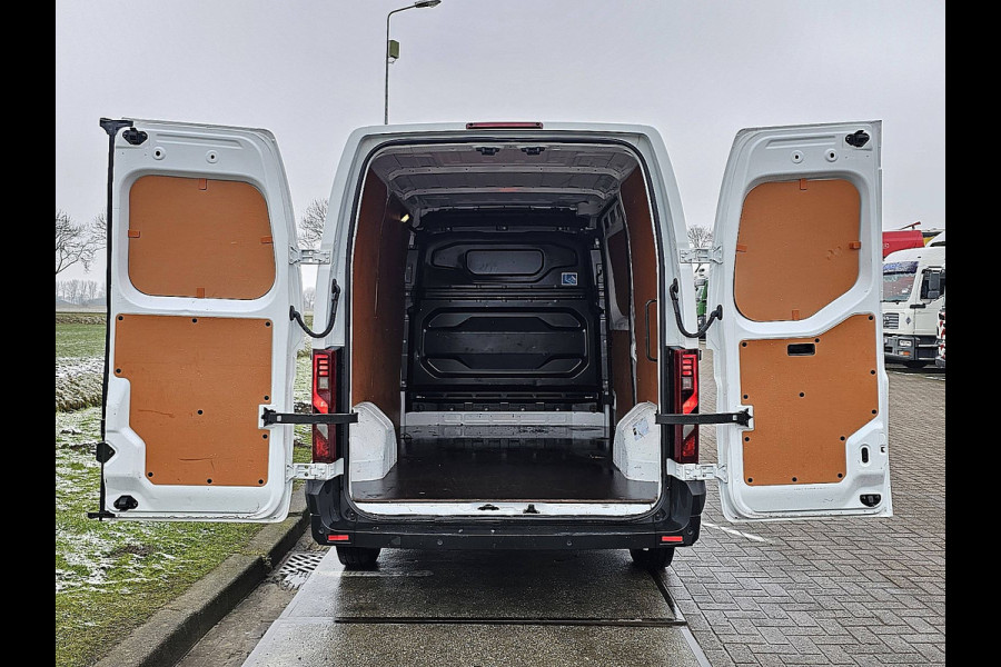 Renault Master T35 2.0 dCi 130 L2H2 Start 3-Zits CarPlay Airco 130Pk Euro6 BPM-Vrij Pdc Laadruimte-Betimmerd!