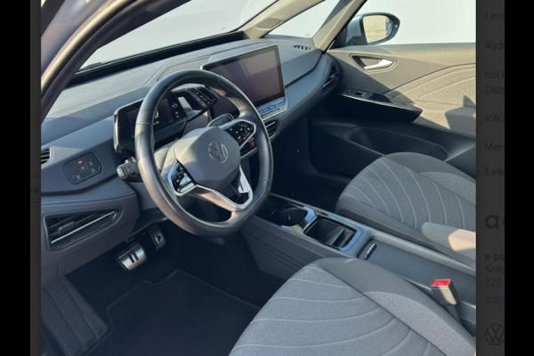 Volkswagen ID.3 Pure Oranje Edition 52 kWh 170 PK | 17% bijtelling | Navigatie | Stoelverwarming | Automatische airco | Onderhoud tot 10-1-2032