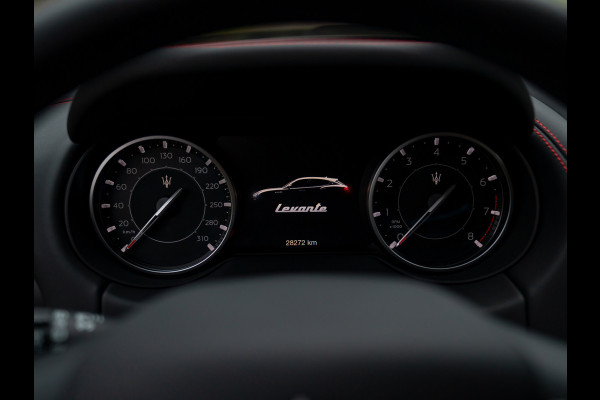 Maserati Levante 3.0 V6 S AWD 430pk GranSport Facelift | Pano-dak | 21 inch | Harman/Kardon | 360 camera