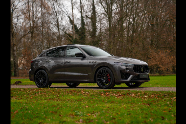 Maserati Levante 3.0 V6 S AWD 430pk GranSport Facelift | Pano-dak | 21 inch | Harman/Kardon | 360 camera