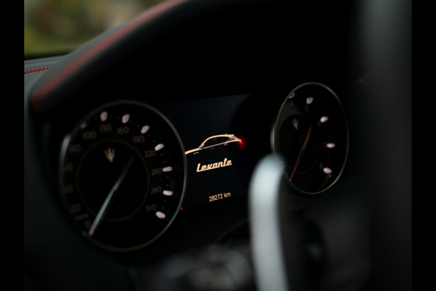 Maserati Levante 3.0 V6 S AWD 430pk GranSport Facelift | Pano-dak | 21 inch | Harman/Kardon | 360 camera