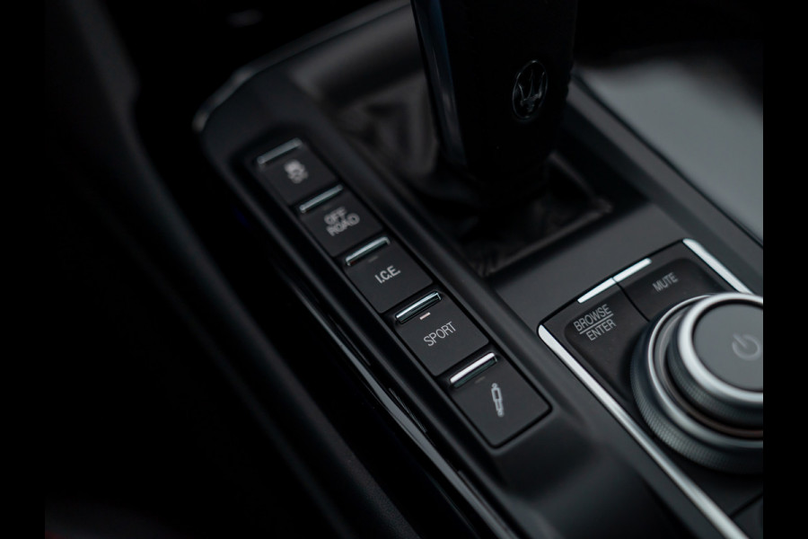 Maserati Levante 3.0 V6 S AWD 430pk GranSport Facelift | Pano-dak | 21 inch | Harman/Kardon | 360 camera