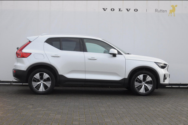 Volvo XC40 T4 211PK Automaat Core Bright / Apple carplay / Parkeersensoren met camera / Stoelverwarming / Elektrische achterklep / Keyless entry / Parkeersensoren met camera
