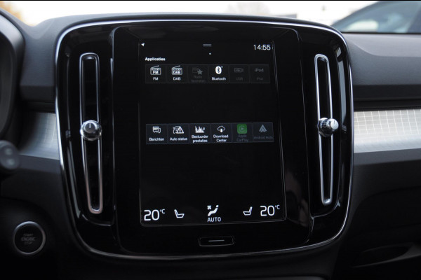 Volvo XC40 T4 211PK Automaat Core Bright / Apple carplay / Parkeersensoren met camera / Stoelverwarming / Elektrische achterklep / Keyless entry / Parkeersensoren met camera