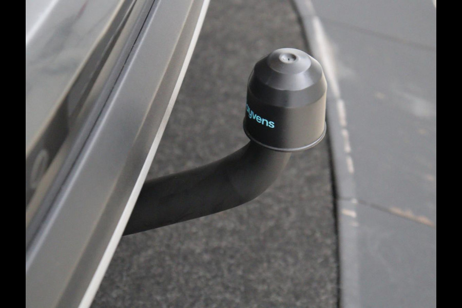 Ford Focus 1.0 EcoBoost Hybrid Active Business | Panoramadak | Stoelverwarming | Trekhaak | Comfortstoelen | Camera | Carplay | Keyless | Full LED | Navigatie